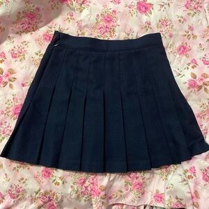 Small navy blue American apparel pleated mini skirt